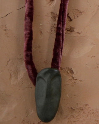 Amuleto Mina Veludo